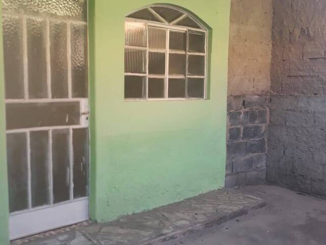 #111 - Casa para Locação em Ribeirão das Neves - MG