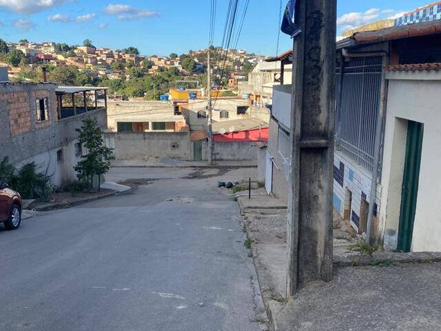 Casa para Venda em Ribeirão das Neves - 2