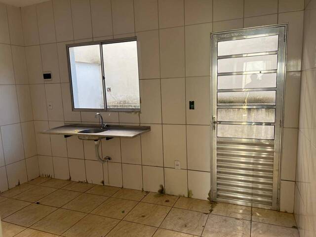 Casa para Locação em Ribeirão das Neves - 5