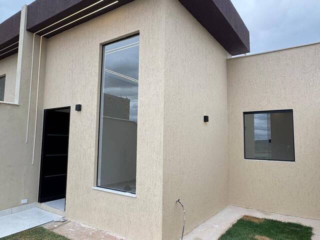 #391 - Casa para Venda em Vespasiano - MG