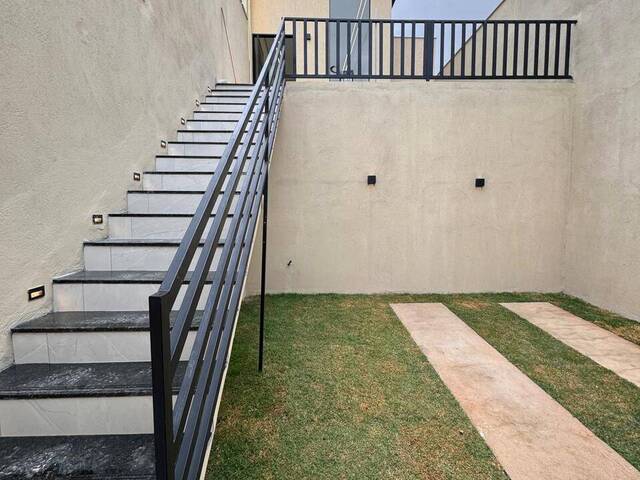 #391 - Casa para Venda em Vespasiano - MG