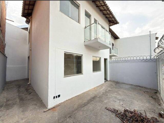 #411 - Casa para Venda em Ribeirão das Neves - MG