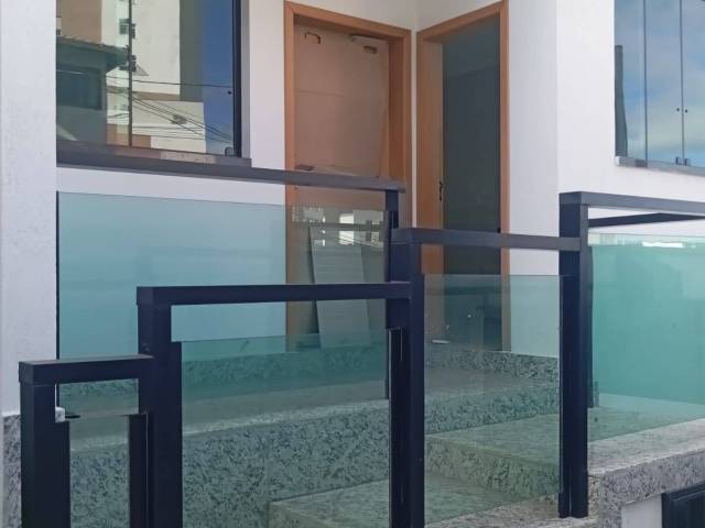 Casa para Venda em Contagem - 2