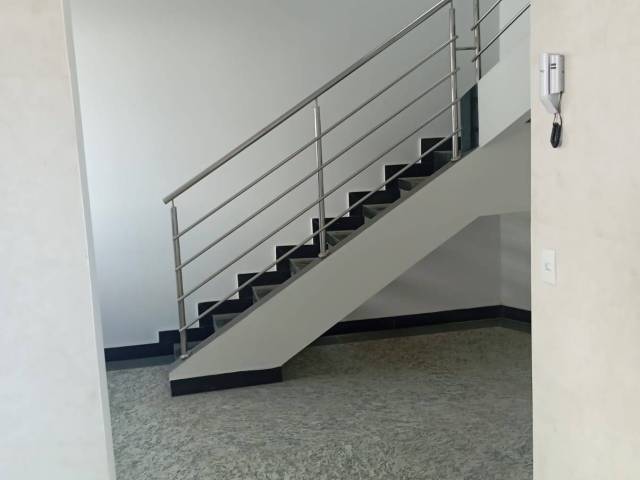 Casa para Venda em Contagem - 4