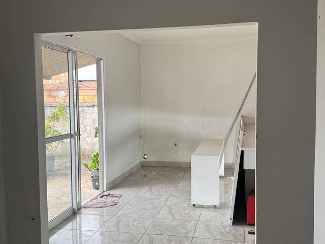 Casa para Venda em Ribeirão das Neves - 5