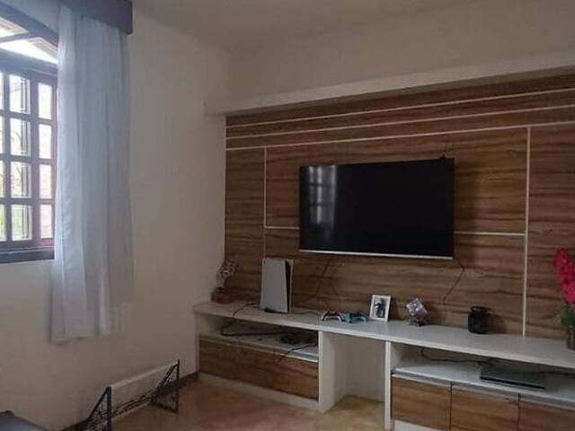 Casa para Venda em Contagem - 3