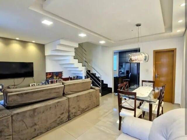 #463 - Casa para Venda em Contagem - MG