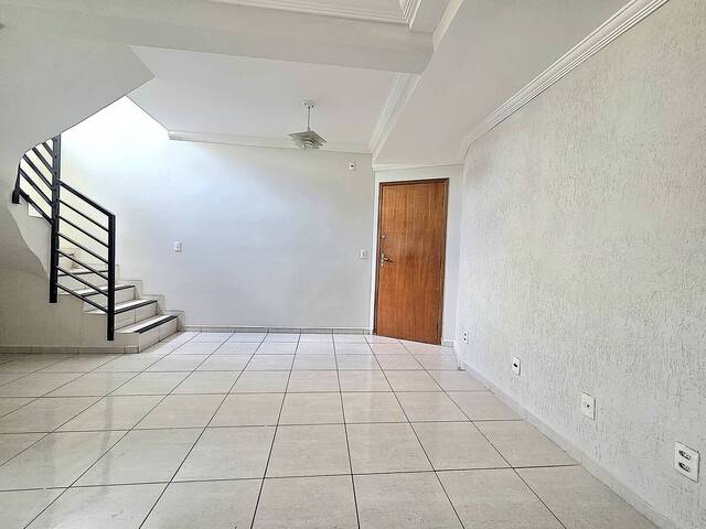 Apartamento para Venda em Contagem - 2