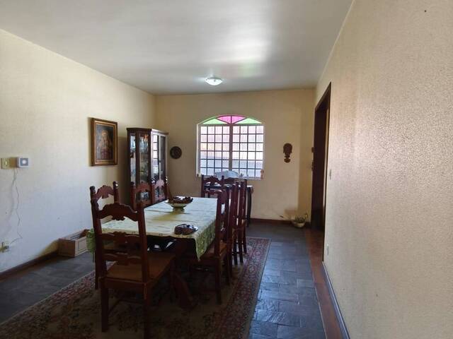 Casa para Venda em Contagem - 5