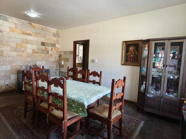 Casa para Venda em Contagem - 4