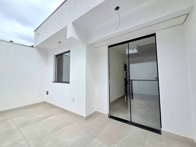 #496 - Casa para Venda em Belo Horizonte - MG