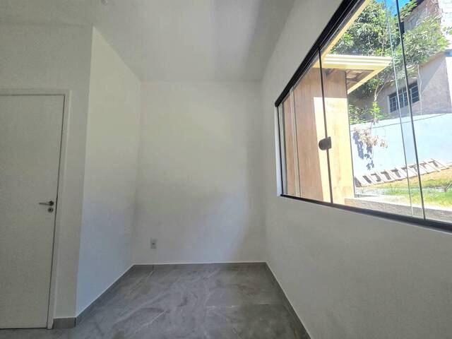 Casa para Venda em Belo Horizonte - 4