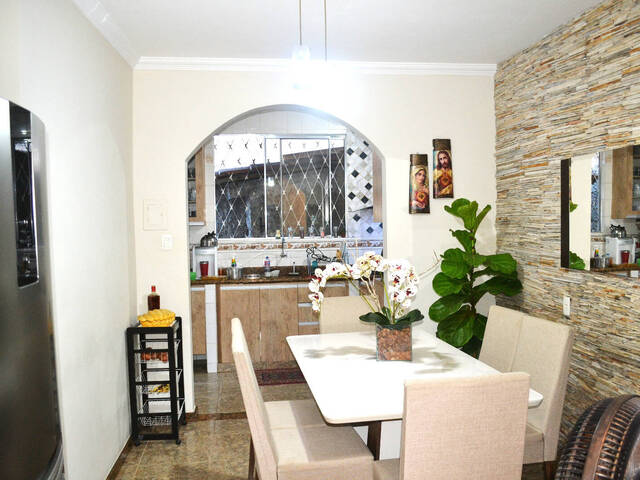 Casa para Venda em Belo Horizonte - 4